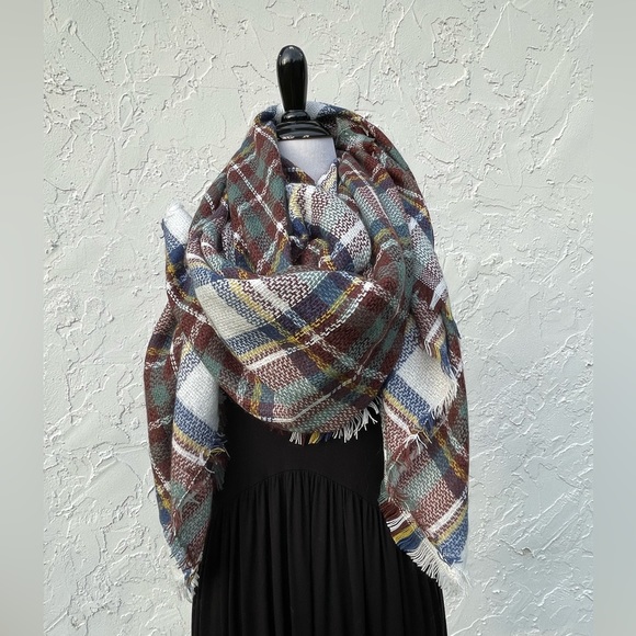 NWT Boutique Oversized Tartan Plaid Blanket Scarf - Picture 13 of 13